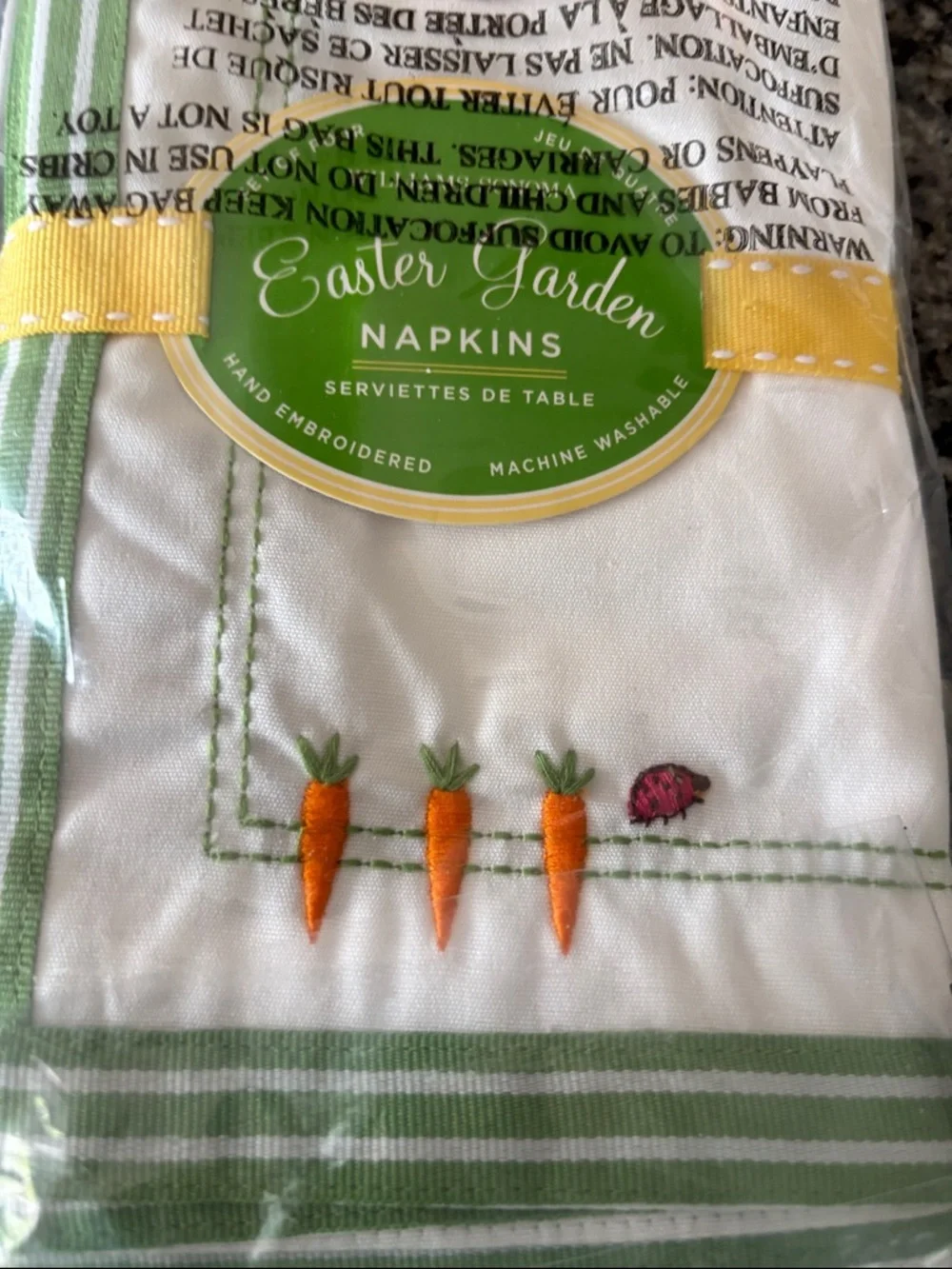 Williams Sonoma Easter Garden Napkins with Embroidered Carrots new